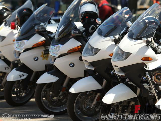 Motorcycle-Police-Skills-30_看图王.jpg