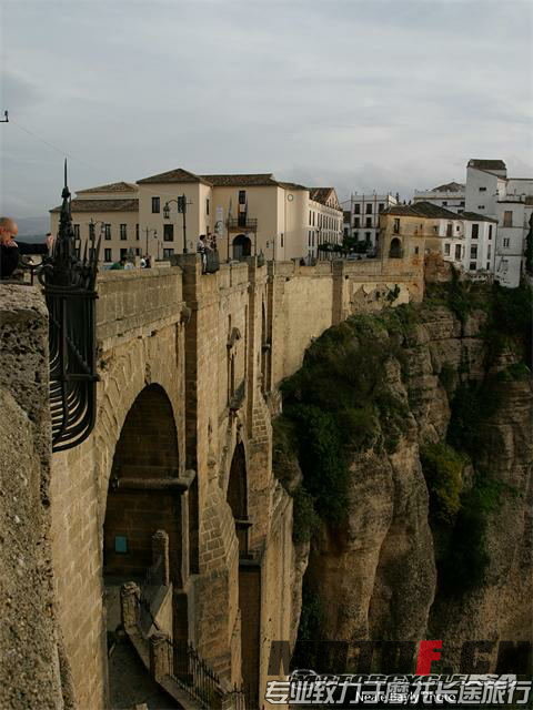 Puente-Nuevo-Bridge_看图王.jpg