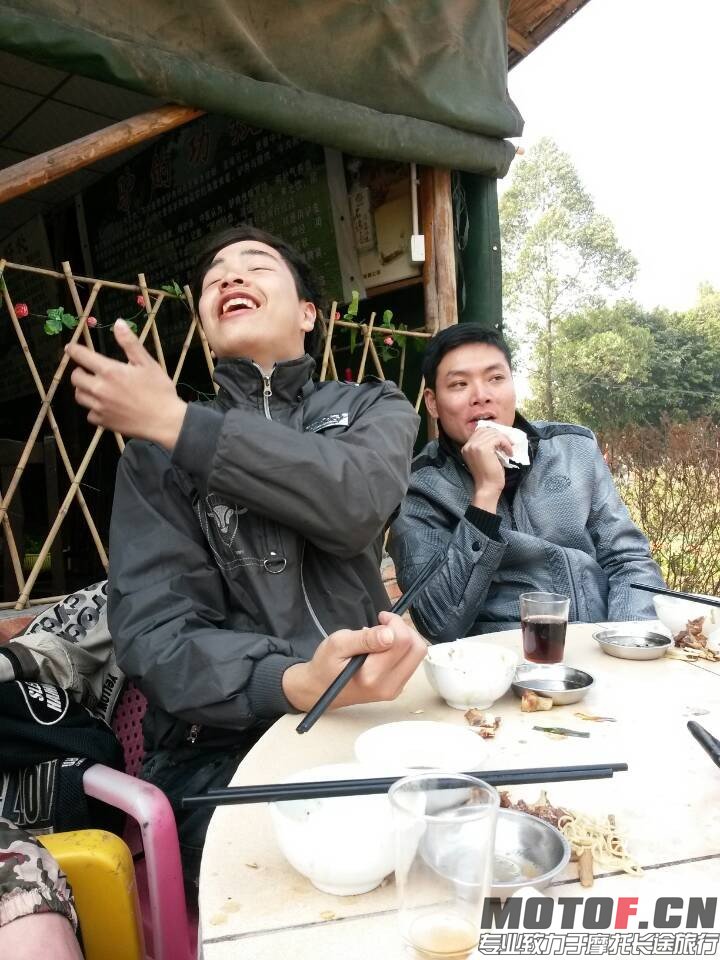 01.jpg