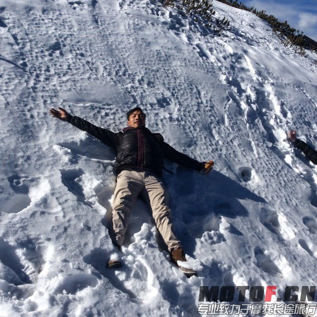 香格里拉 石卡雪山