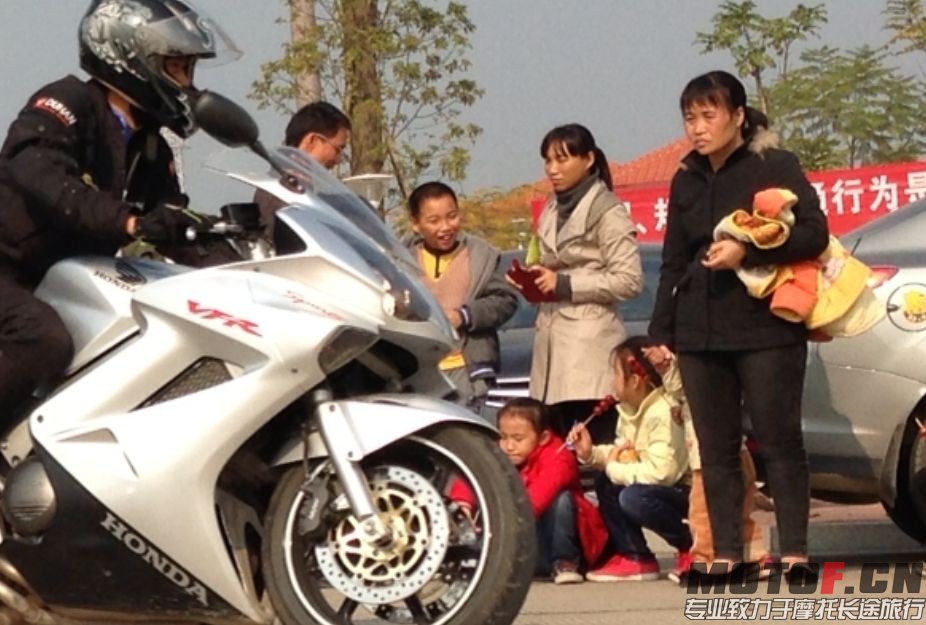 QQ图片20140205112222.jpg