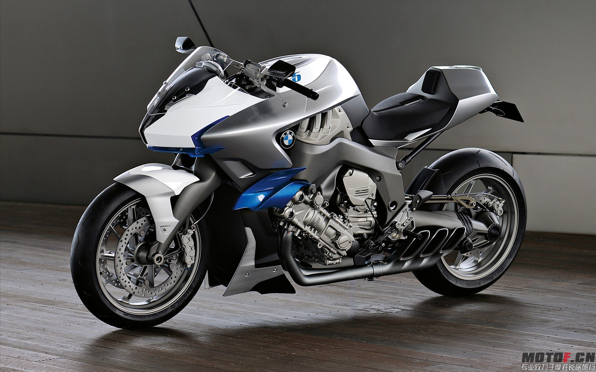 BMW-Motorrad-Concept-6-widescreen-01.jpg