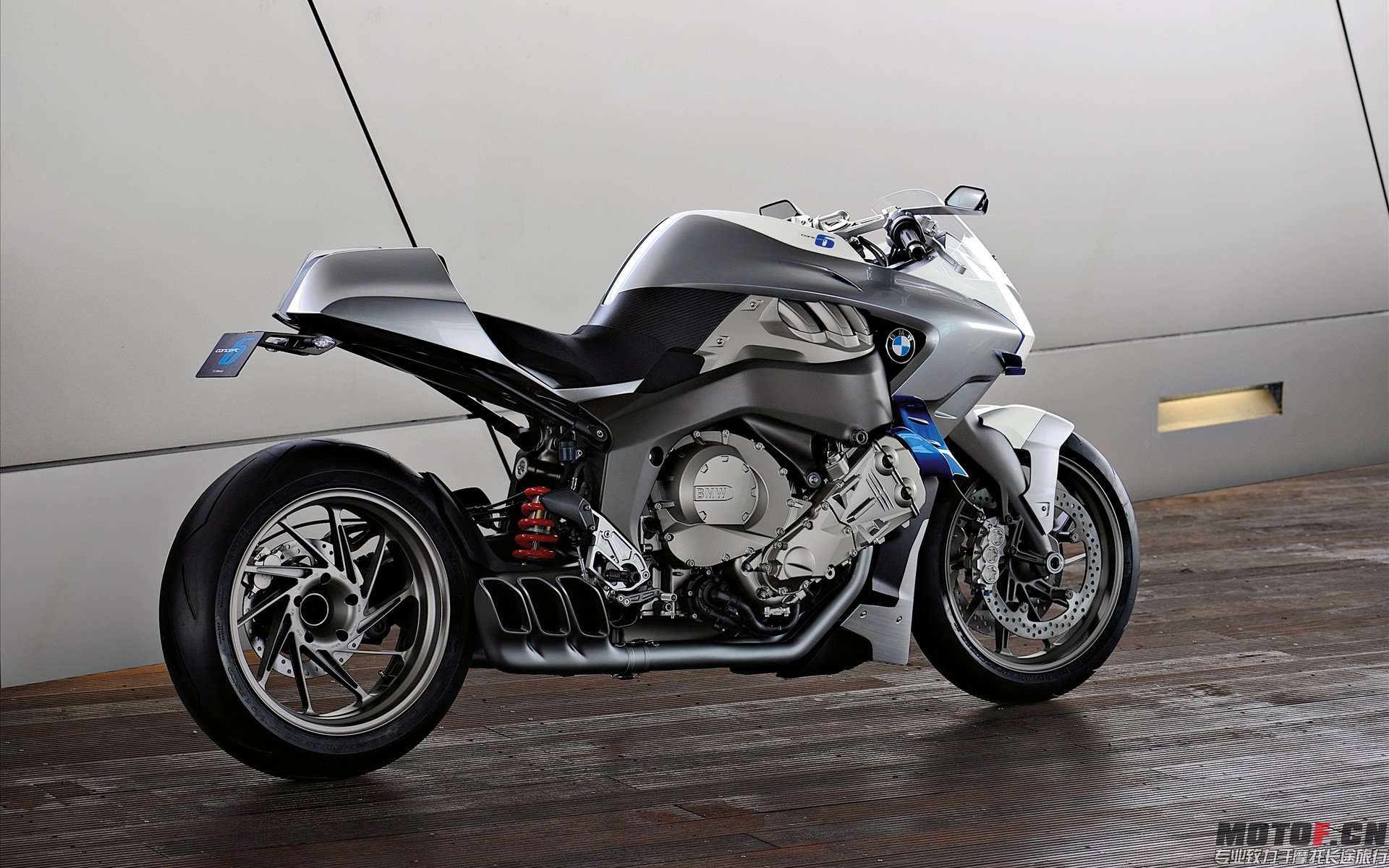 BMW-Motorrad-Concept-6-widescreen-05.jpg