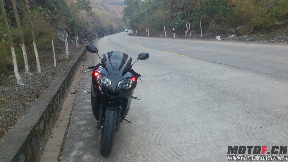 QQ图片20140304235052.jpg