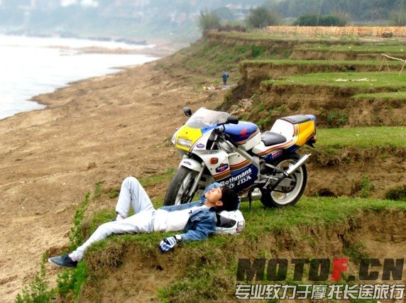 QQ图片20140305165317.jpg