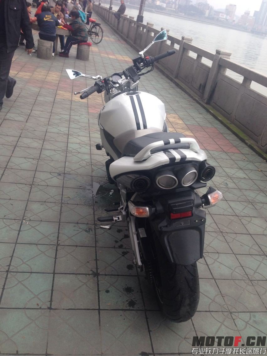 QQ图片20140318185845.jpg