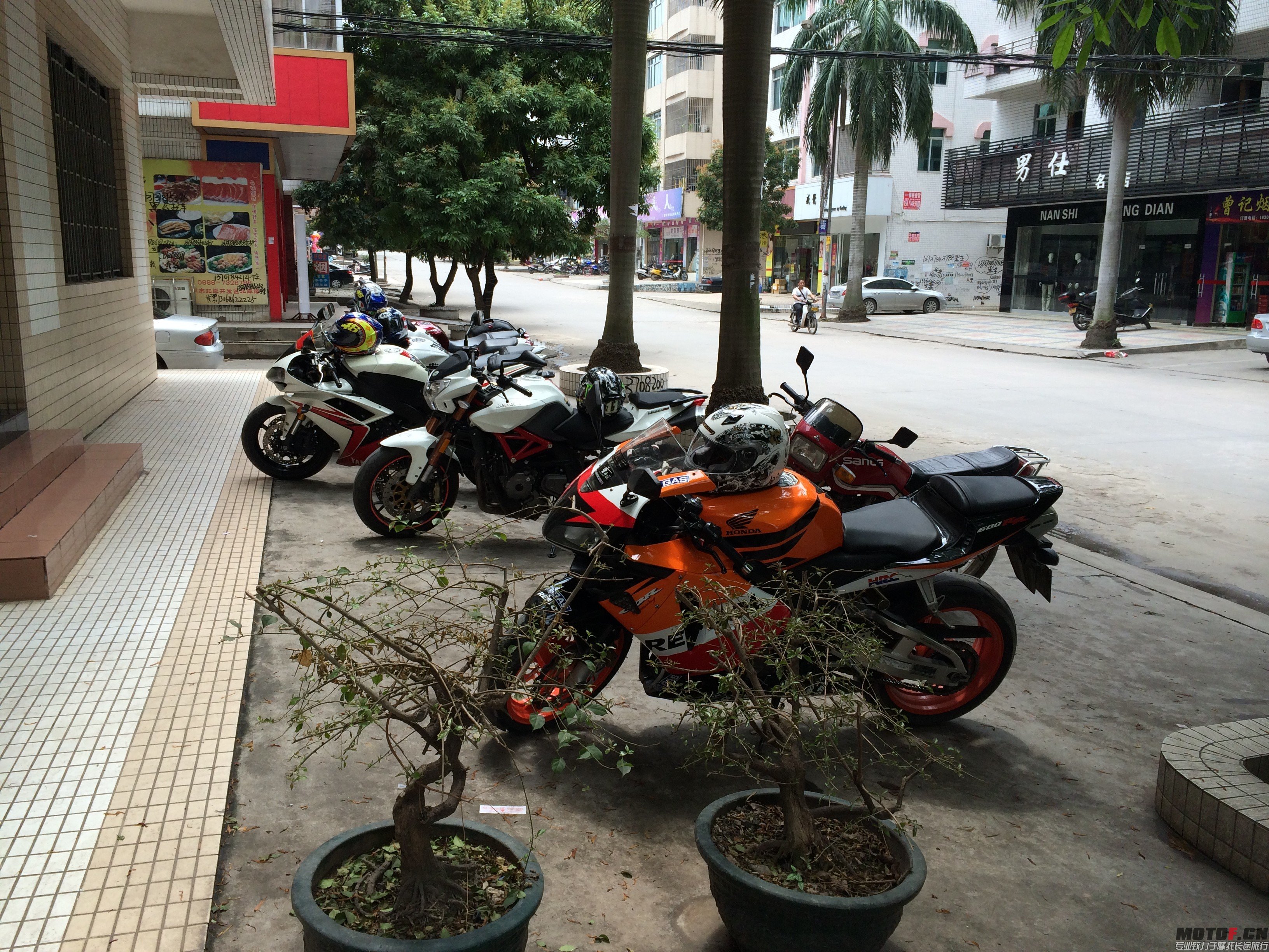QQ图片20140320093912.jpg