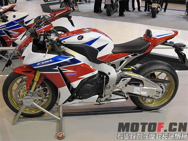 Honda-CBR1000RR---SP-is-one-of-the-most-beautiful-bikes-to-come-out-of-Japan-in-years.jpg