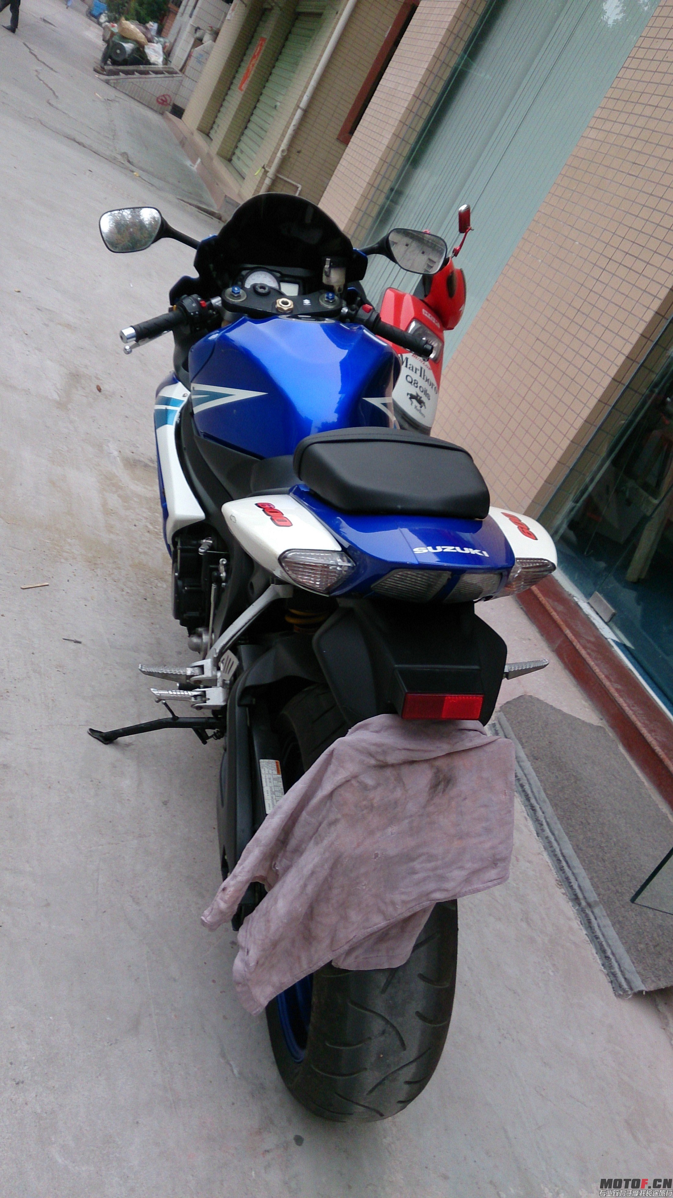 aa 729.jpg