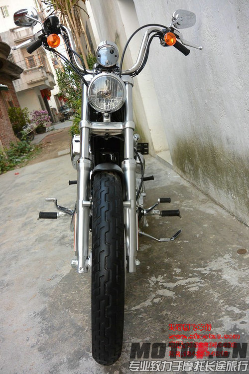 2012年哈雷XL1200V_8s69u.jpg