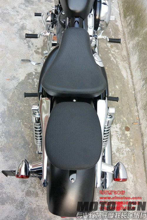 2012年哈雷XL1200V_44pfg.jpg