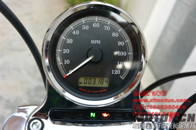 2012年哈雷XL1200V_eex83.jpg