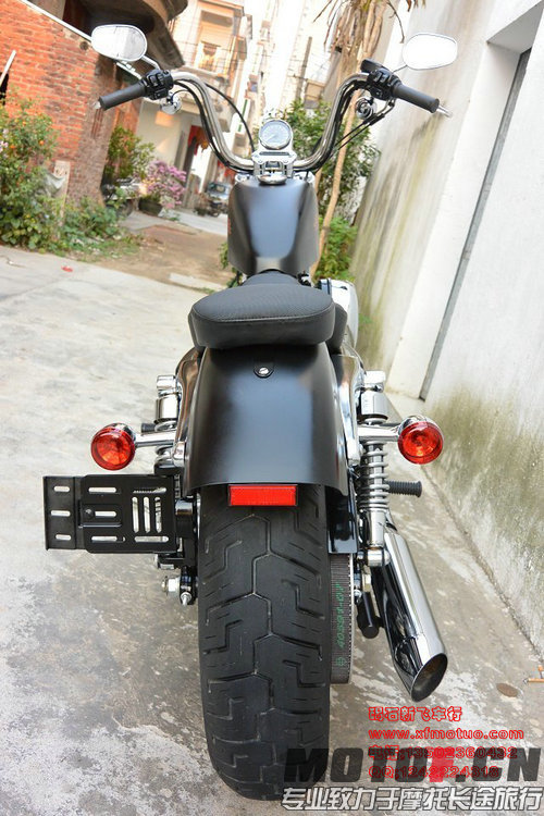 2012年哈雷XL1200V_fv3br.jpg