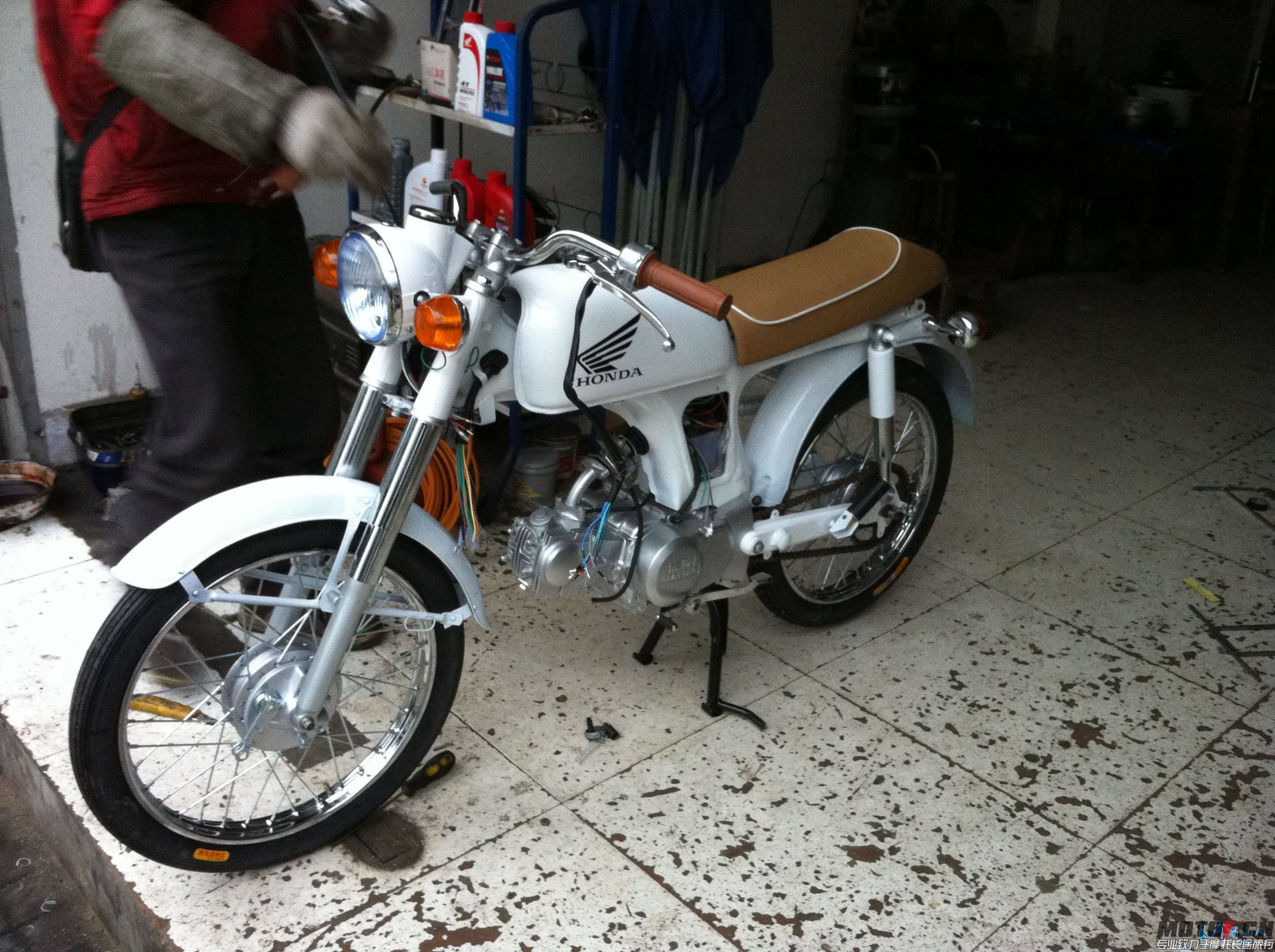 172004vv5grd2tuhok6upd.jpg