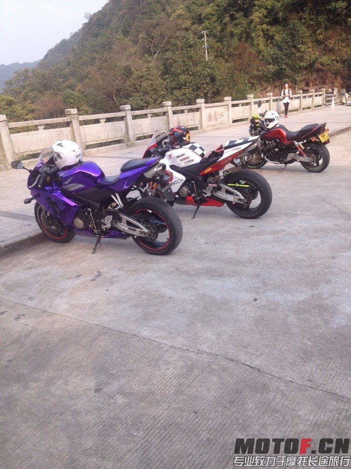 QQ图片20140324211400.jpg