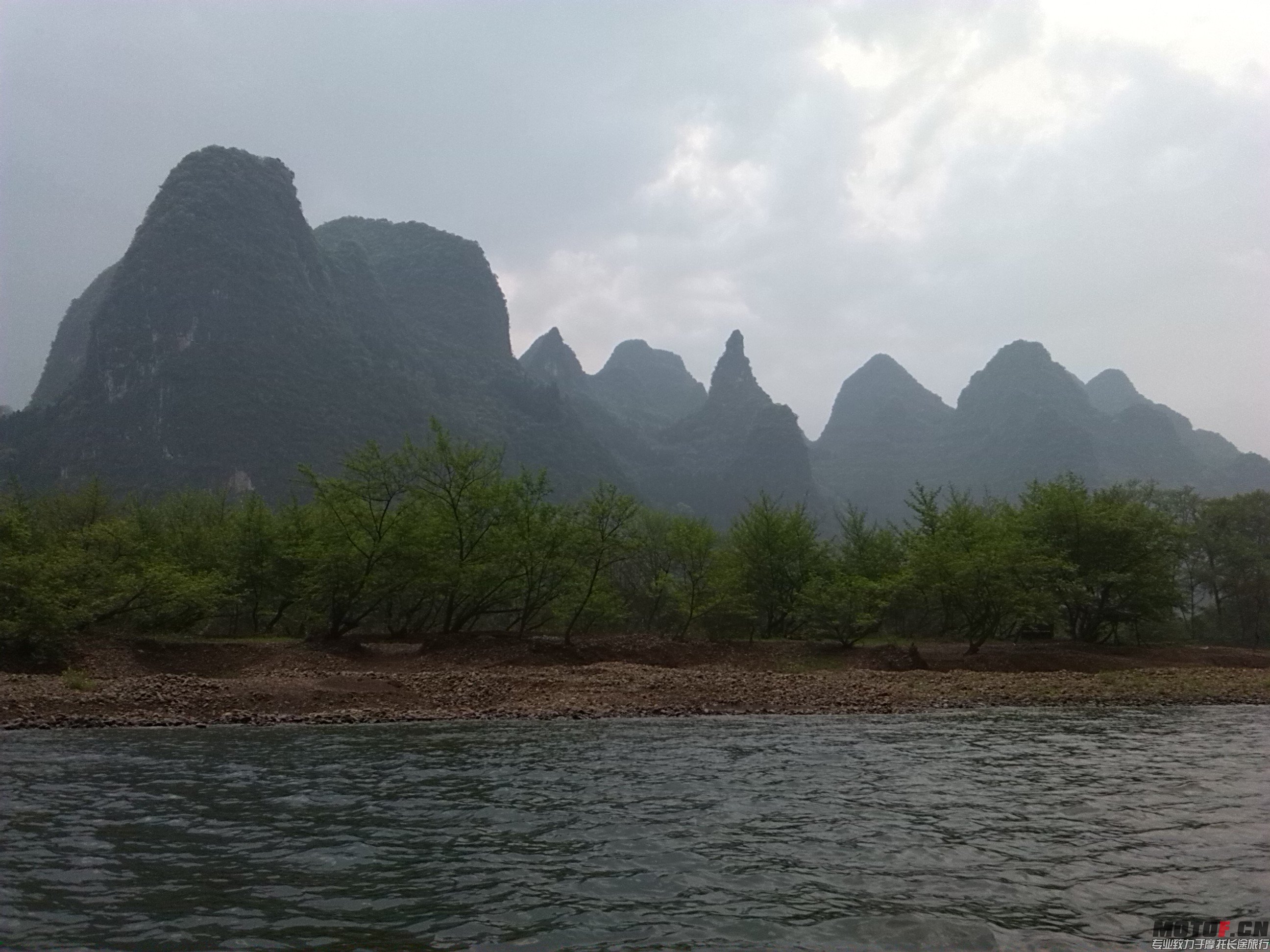 漓江漂流