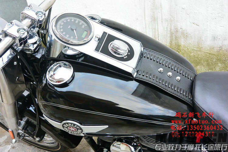 2011年哈雷肥仔1584CC_99h9n.jpg