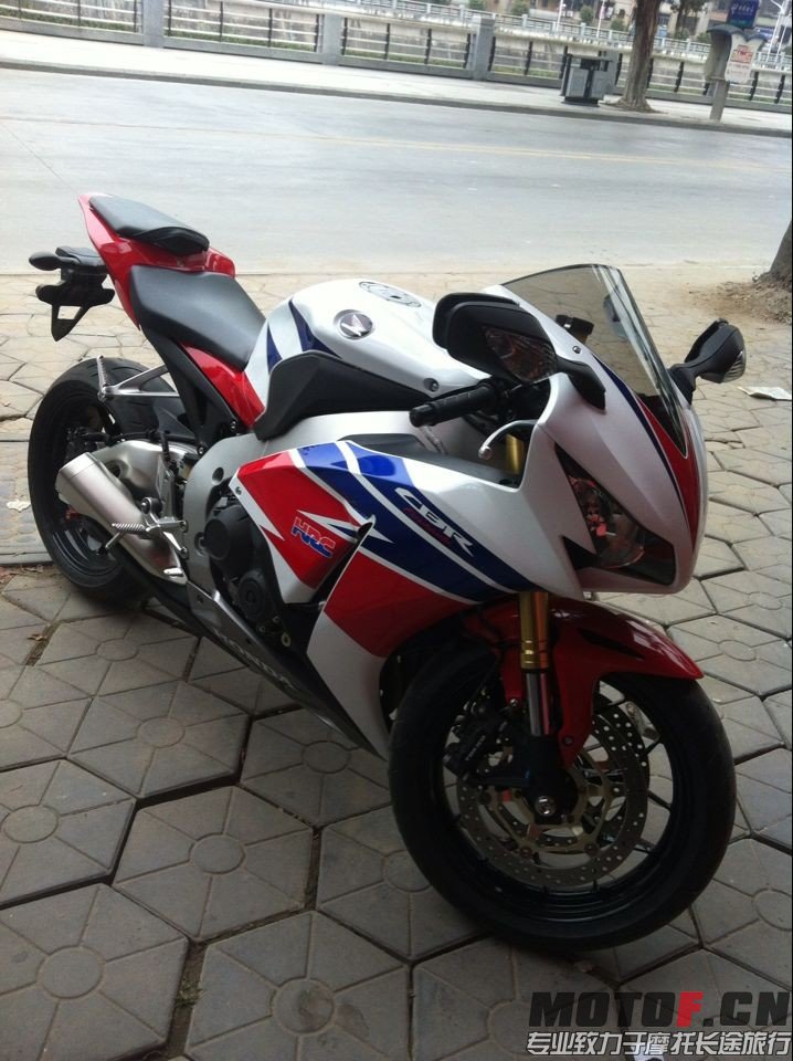 QQ图片20140410023121.jpg