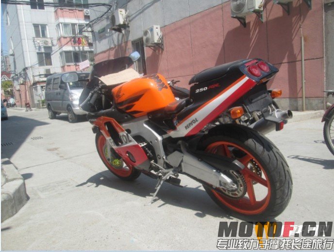 141651svq4c3piqqpb5wdf.jpg
