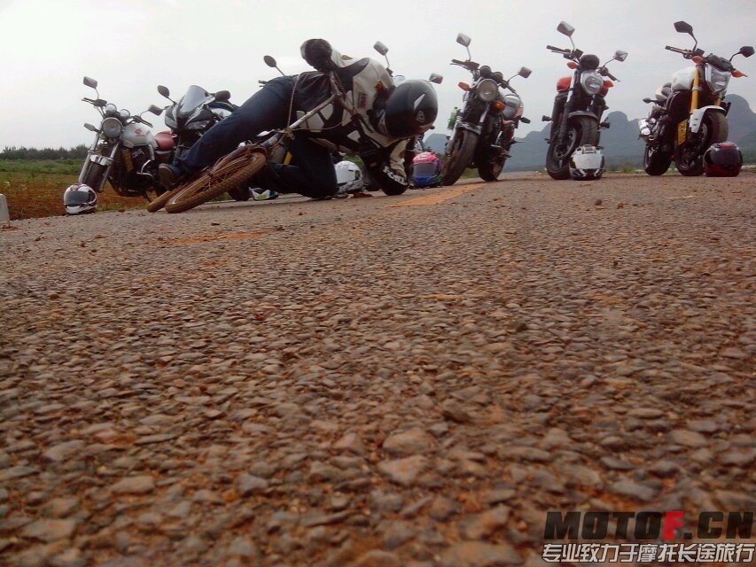 QQ图片20140413233815.jpg