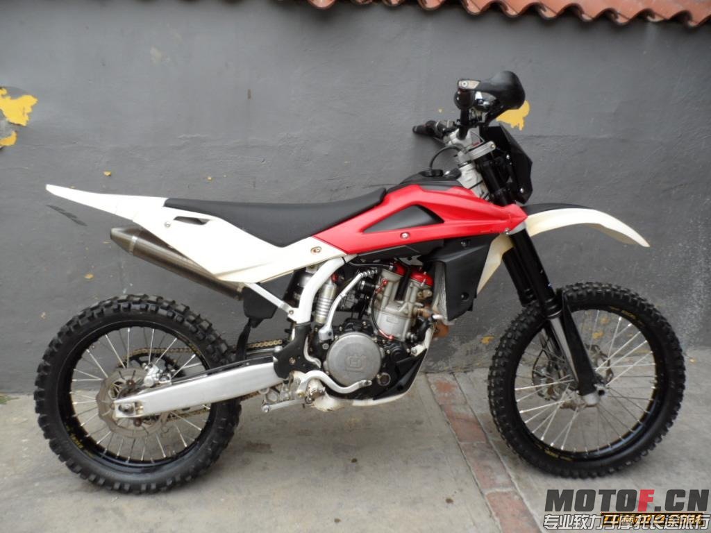 husqvarna-tc-449-250-cc-500-cc-13354-MLV20075989502_042014-F.jpg