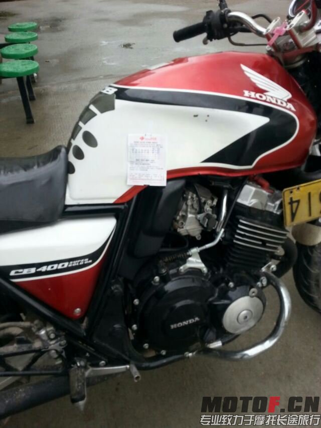 15916401133