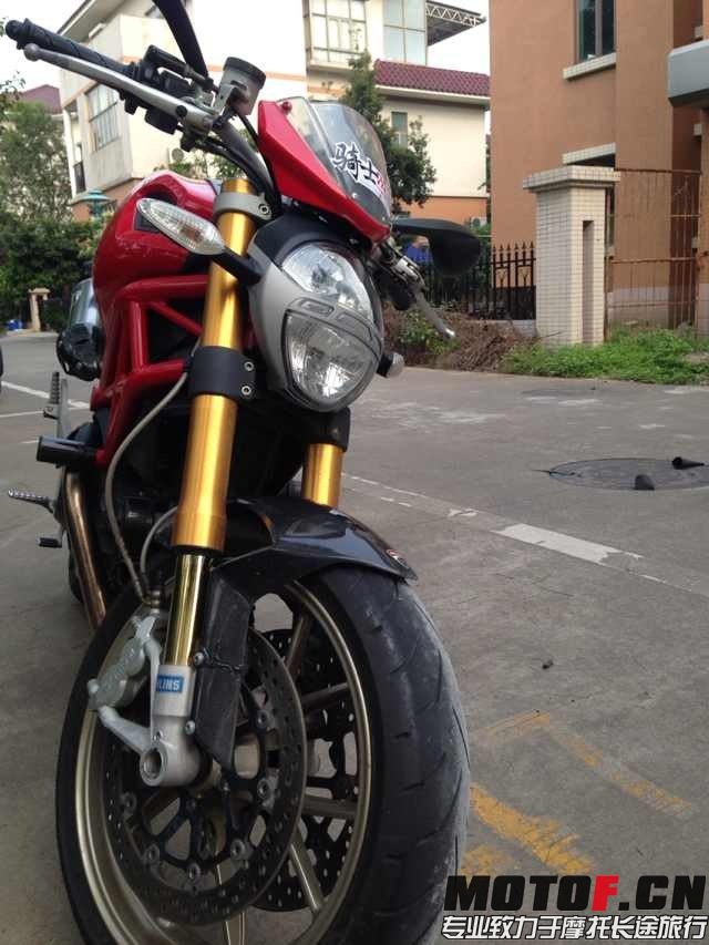 211345leegspg7p9unb28x.jpg