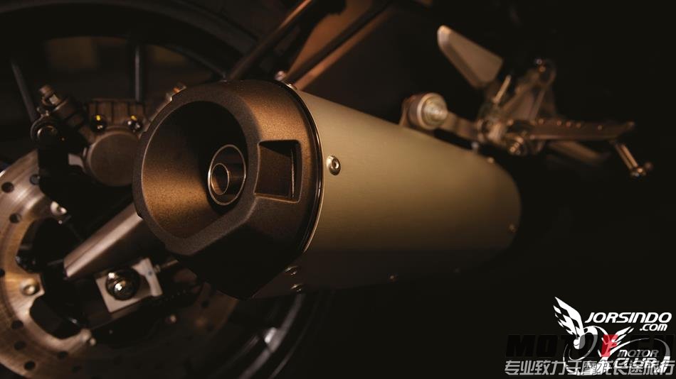 2014-Yamaha-MT125-EU-Anodized-Red-Detail-012.jpg