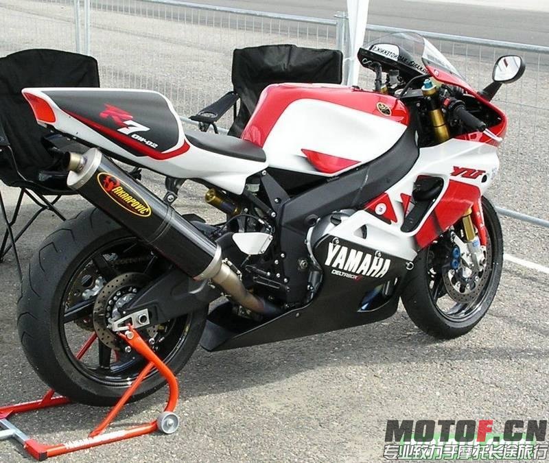 1243919060-Yamaha-YZF-R7.jpg