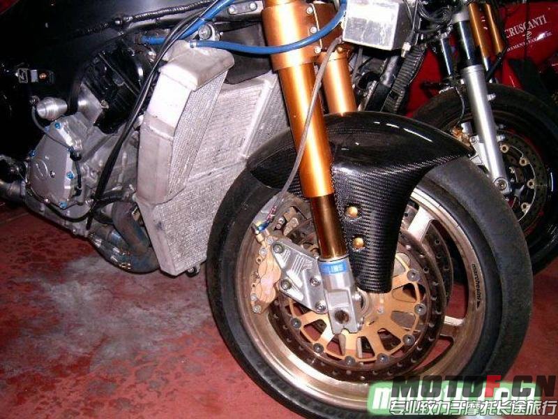 1243919101-Yamaha-YZF-R7.jpg