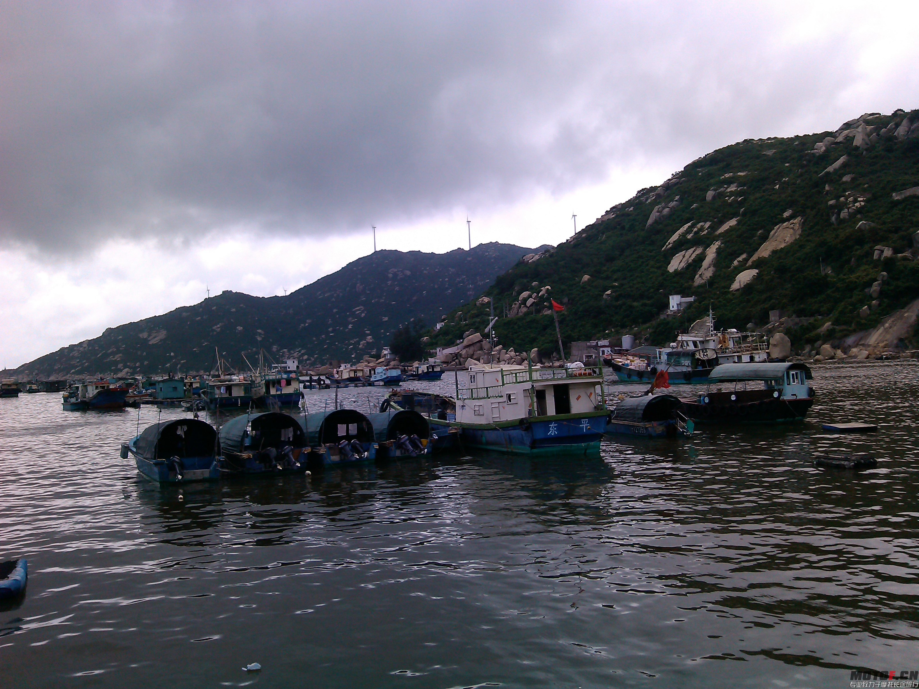 上川岛海边渔船