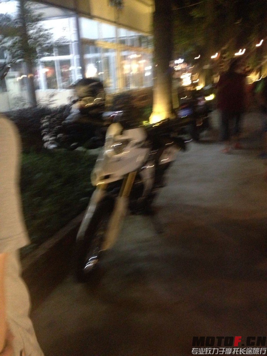 QQ图片20140525011039.jpg