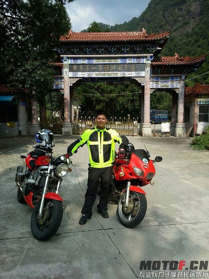 02.jpg