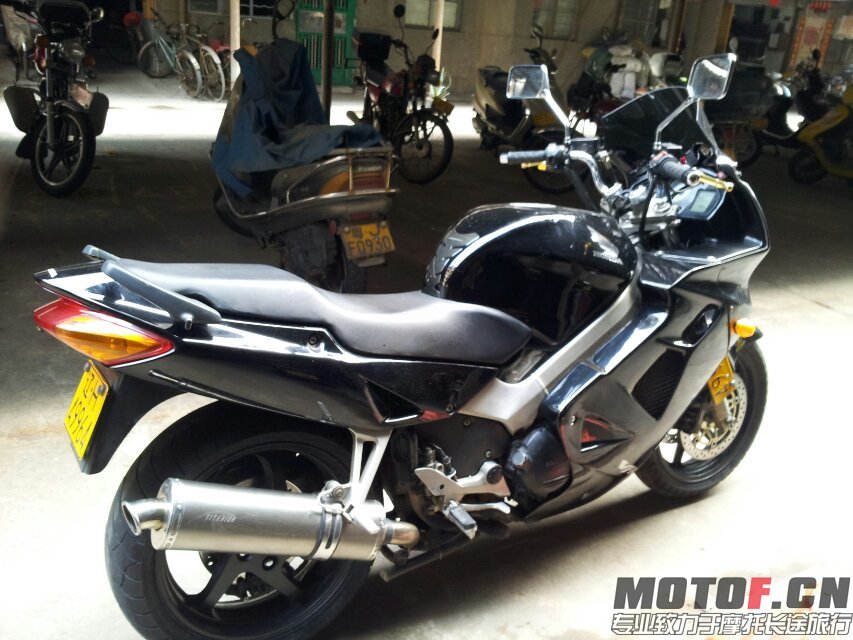 vfr800(3).jpg