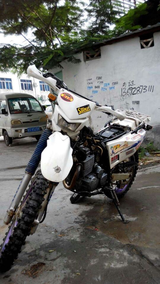 b.jpg