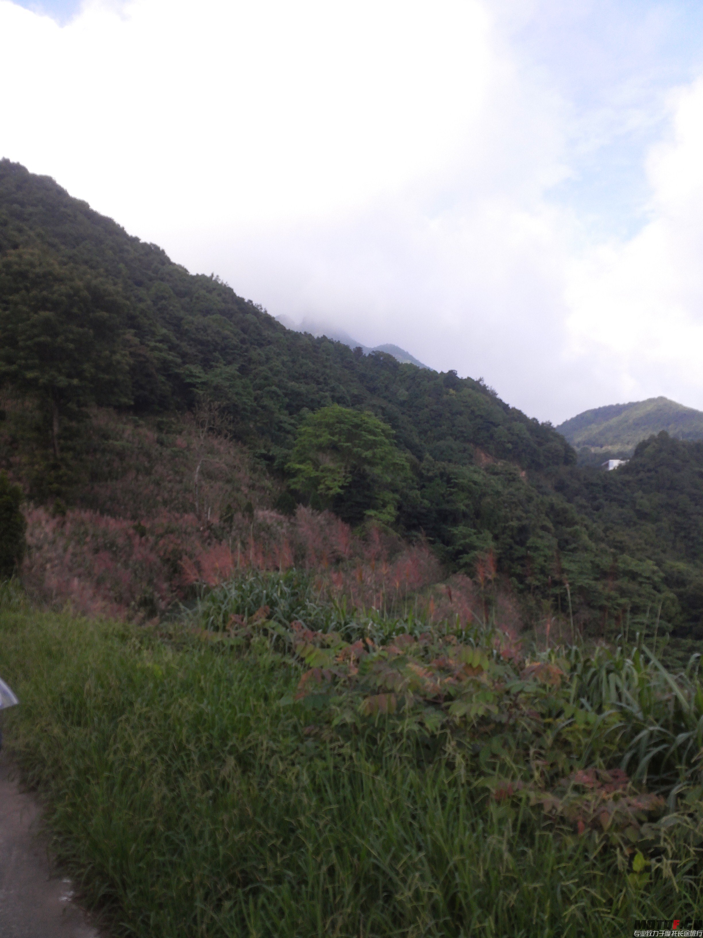 半路休息看风景