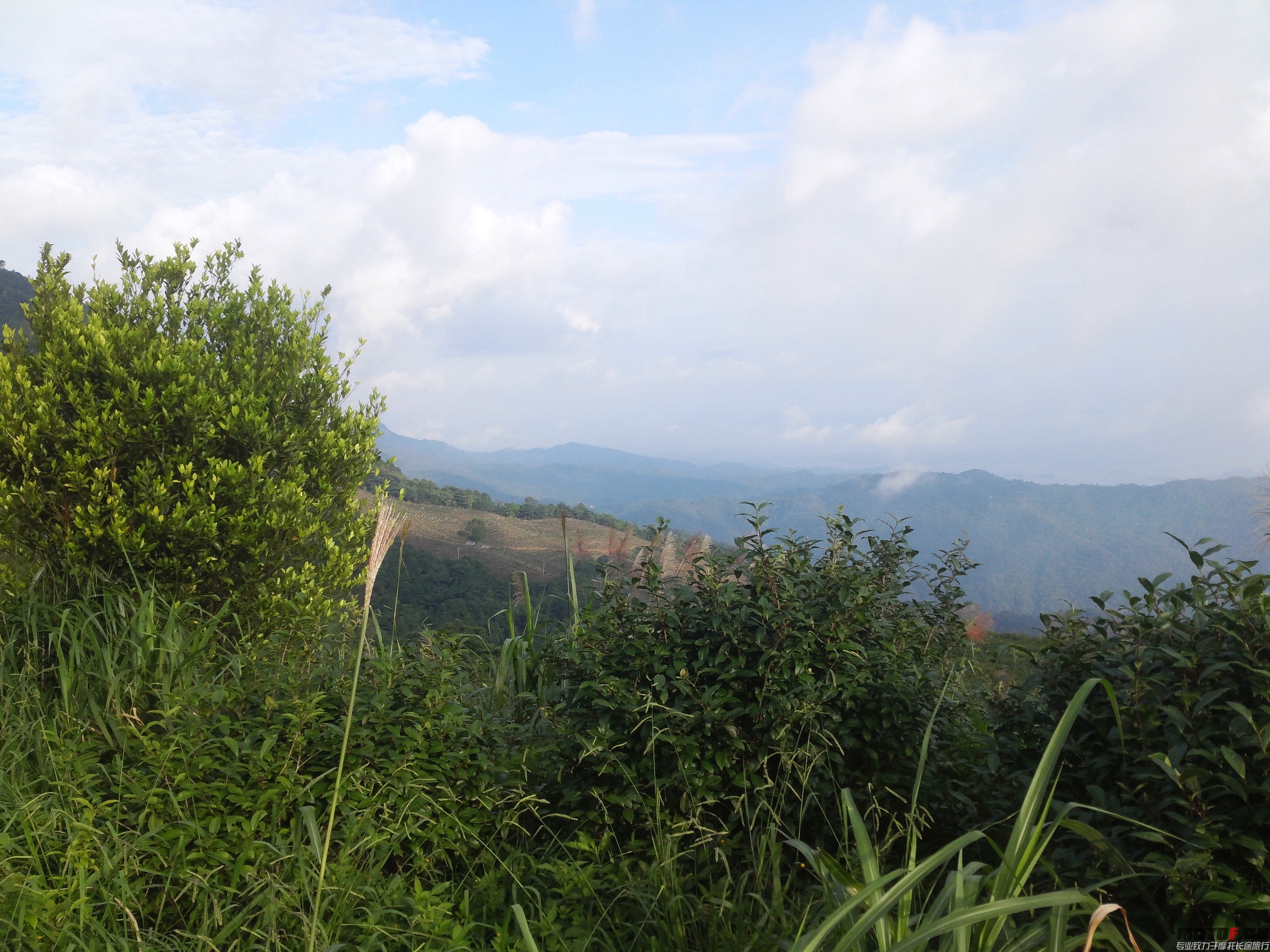 半路休息看风景