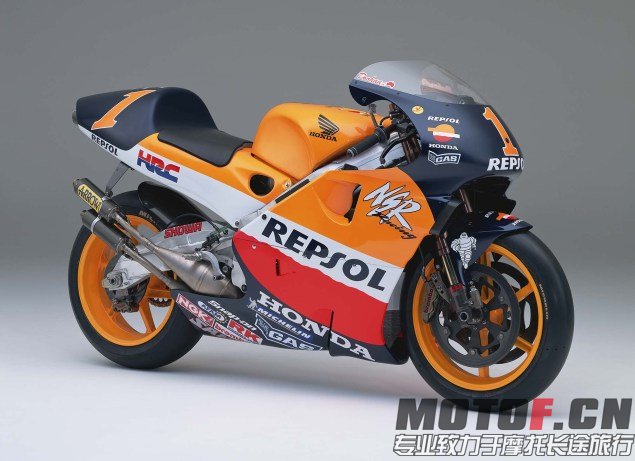 1999-Honda-NSR500-Mick-Doohan.jpg
