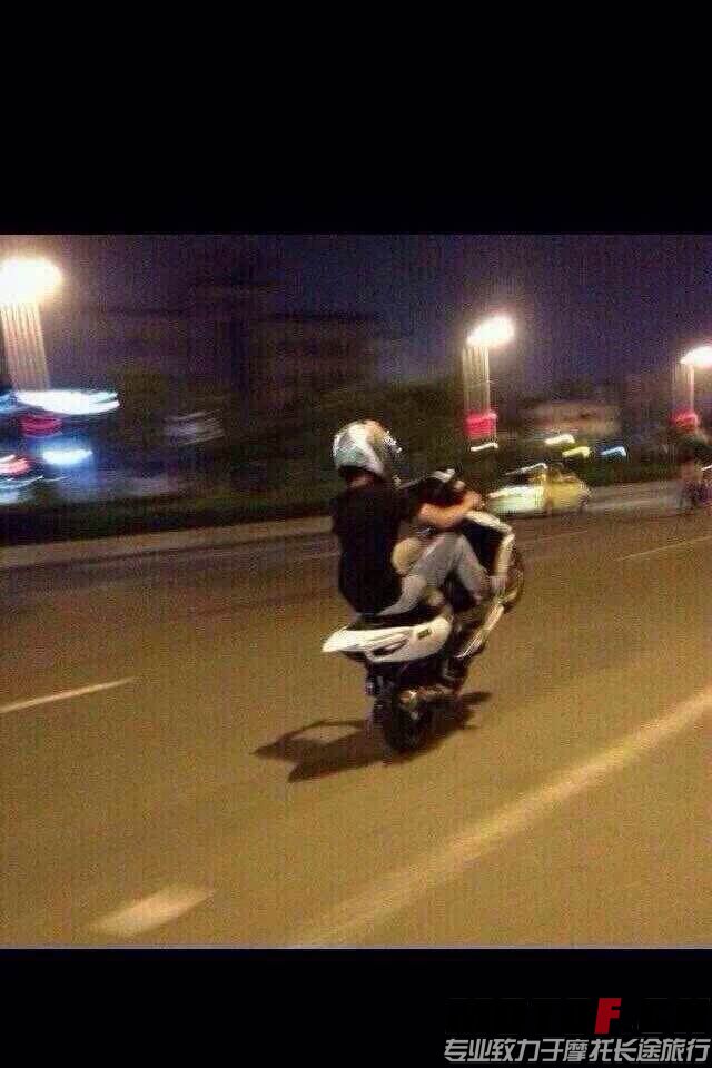 这家伙起头技术不错