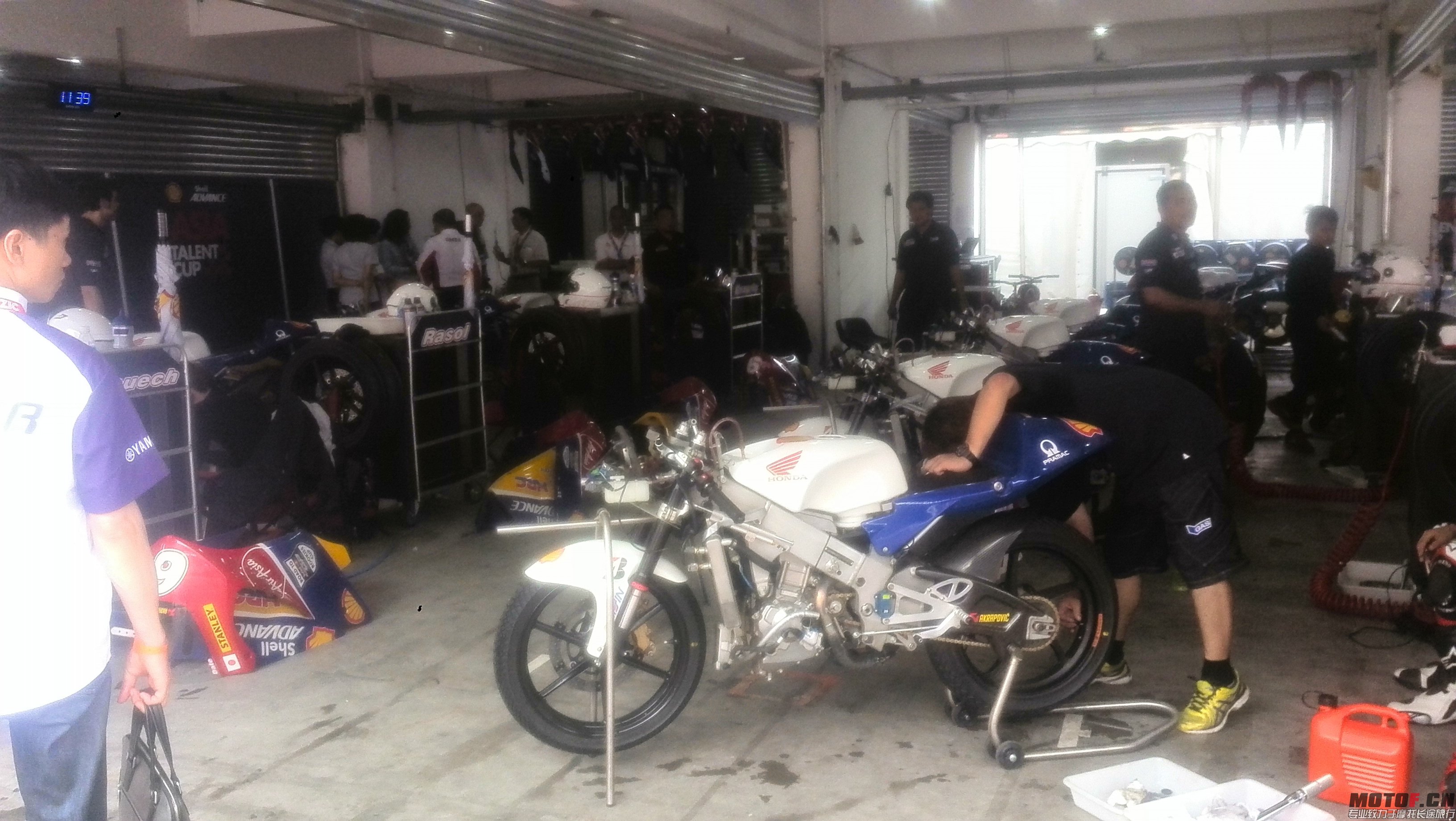 第一次见真正MOTO3