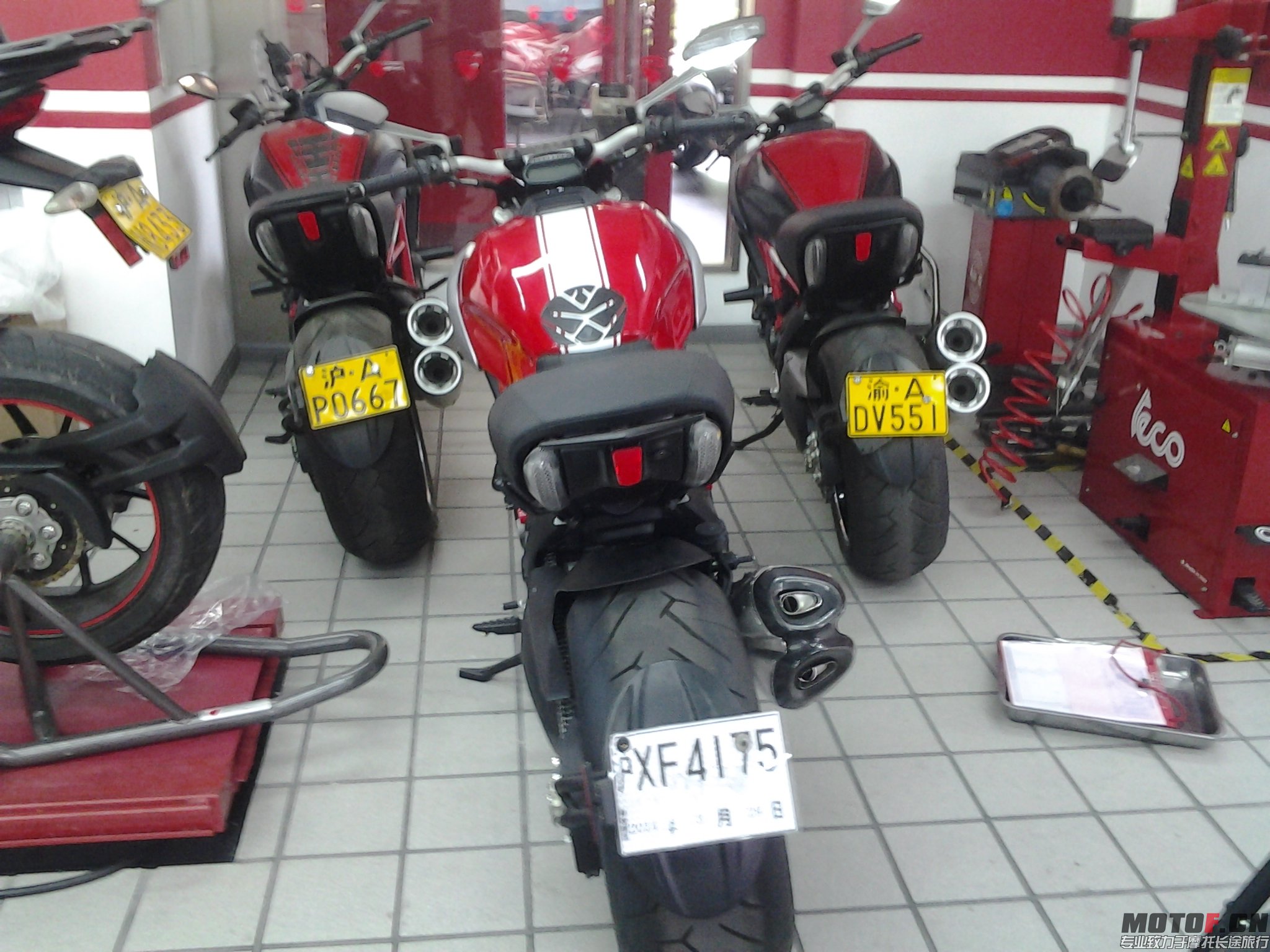 土豪的车。。。。