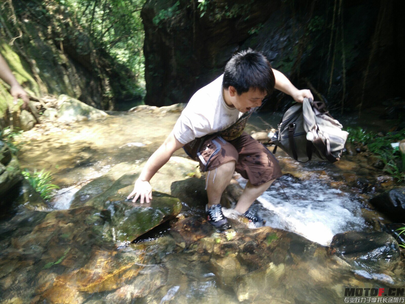 QQ图片20140615163505.jpg