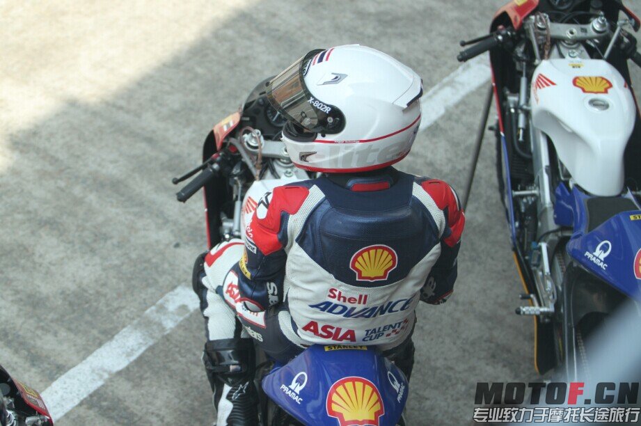 QQ图片20140616120421.jpg