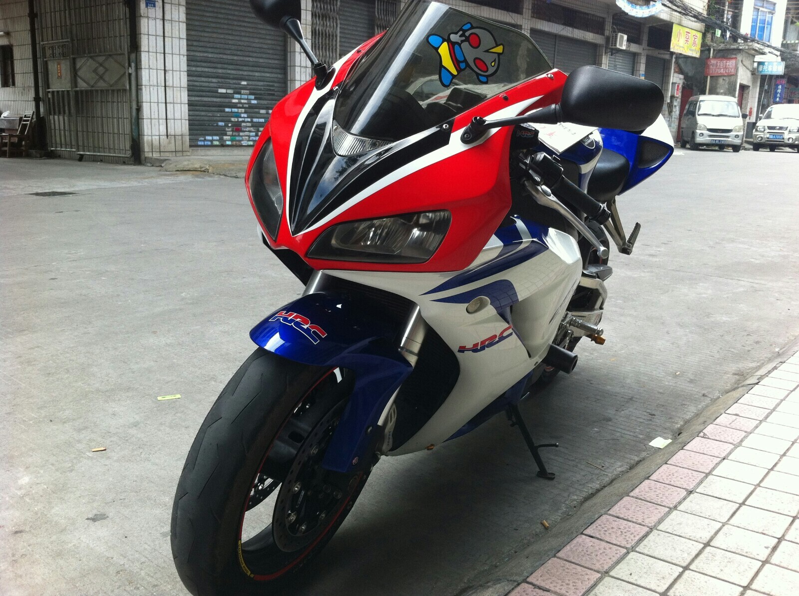 QQ图片20140616051802.jpg