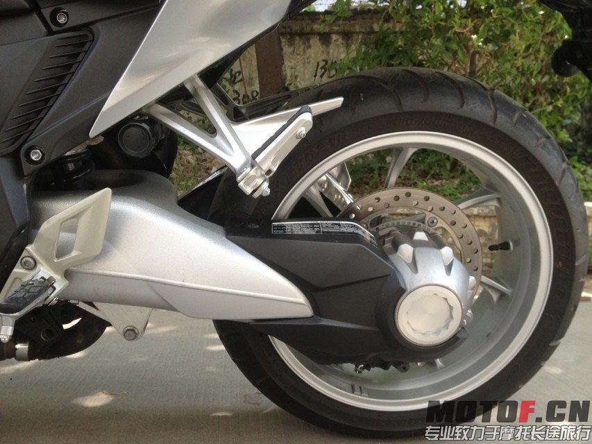 psb549T1KLW.jpg