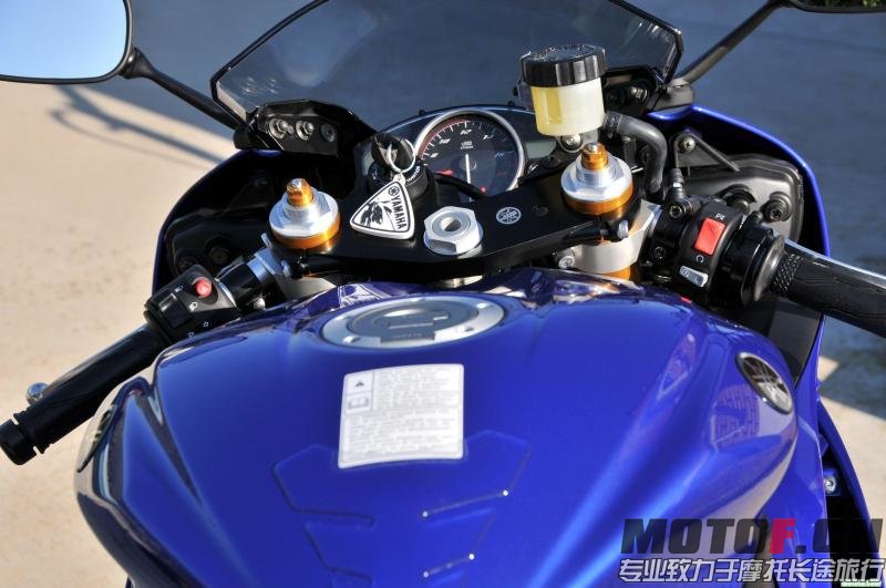 1228014487242500-Yamaha-YZF-R6.jpg