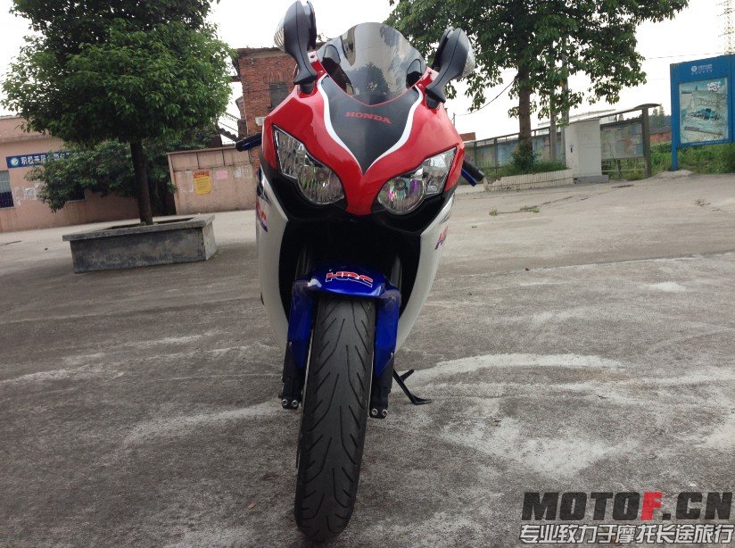 QQ图片20140704231507.jpg