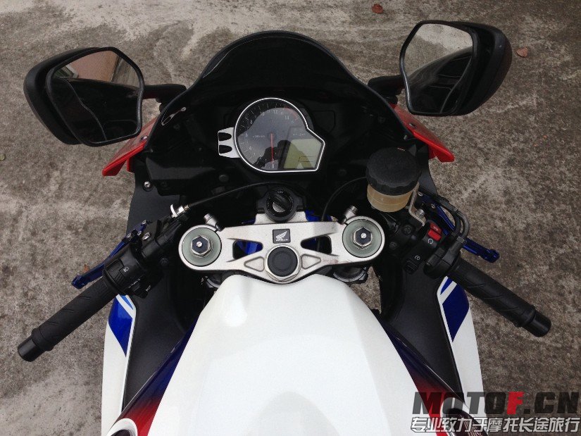 QQ图片20140704231620.jpg
