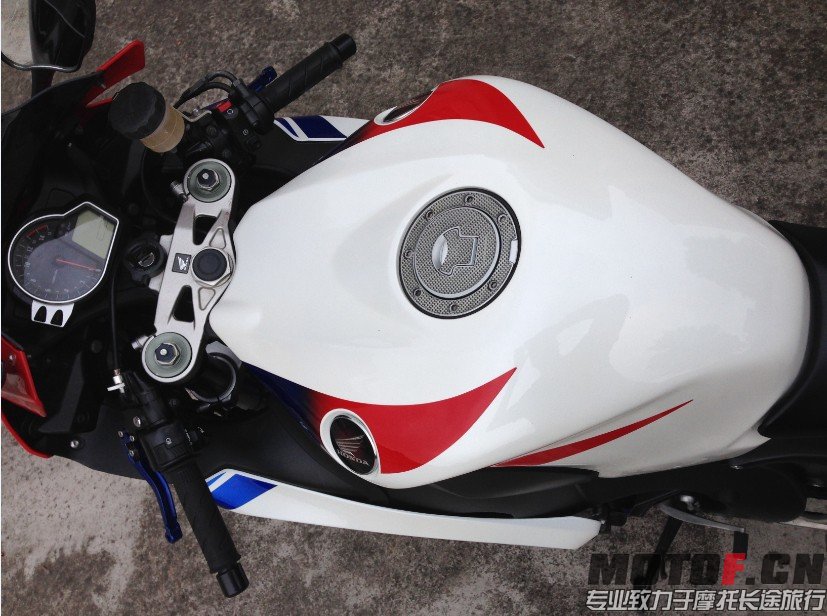 QQ图片20140704231825.jpg
