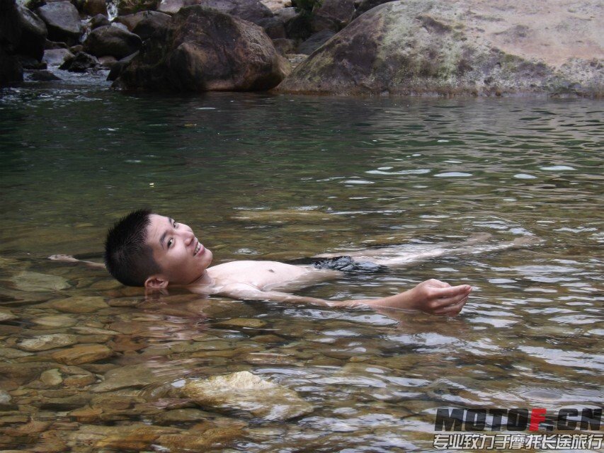 西班牙球迷，你可安好。